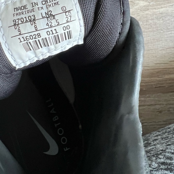 Nike Open Field High Top Football Shoes - Picture 8 of 8